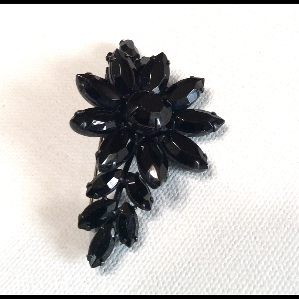 Vintage Flower Japanned Black Rhinestone Brooch